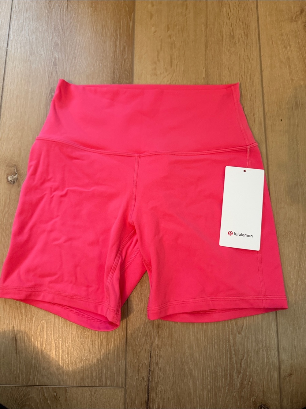 Lululemon align hr shorts 6" sz 8 lip gloss